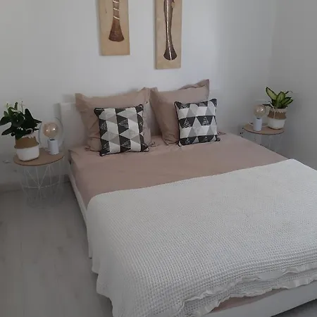 La Casita Sérignanaise - Apt T2 - clim - jardin-3