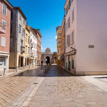 Luxury Rooms Zadar Old Town-3