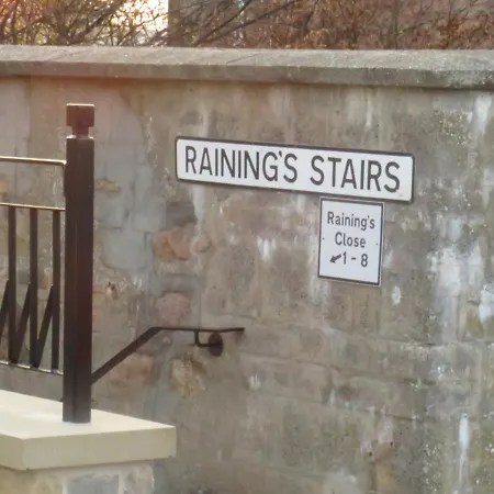 Crown Guesthouse-2