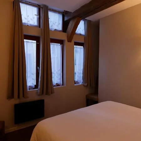 Appart'Hôtel Sainte Trinité-3