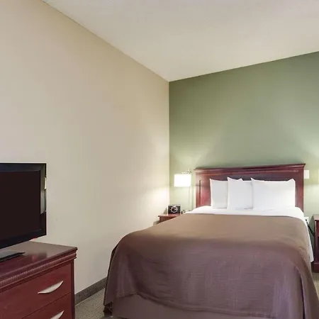 Mainstay Suites At Pga Village-3
