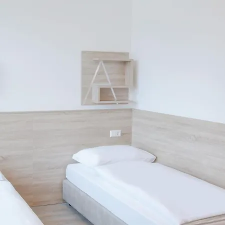 A2 Boarding House Memmingen-2