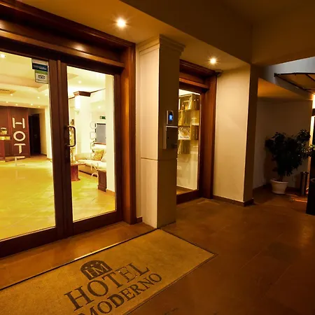 Hotel Moderno-3