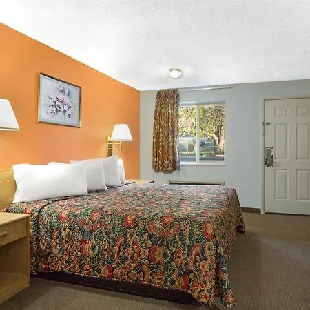 Knights Inn At Cedar City-2