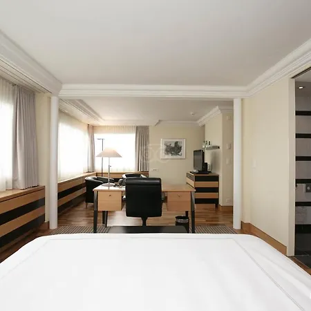 Becozy Self Check-In & Pop-Up Hotel-2