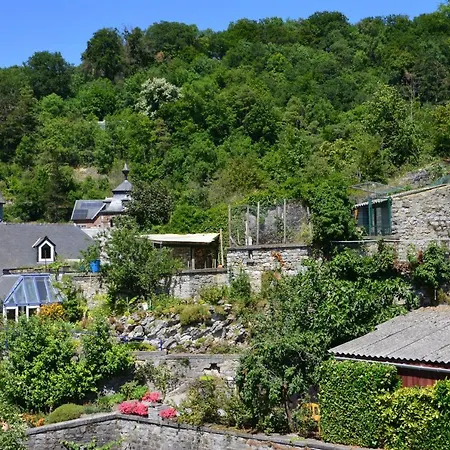 Au Pied De L'Abbaye De Leffe-3