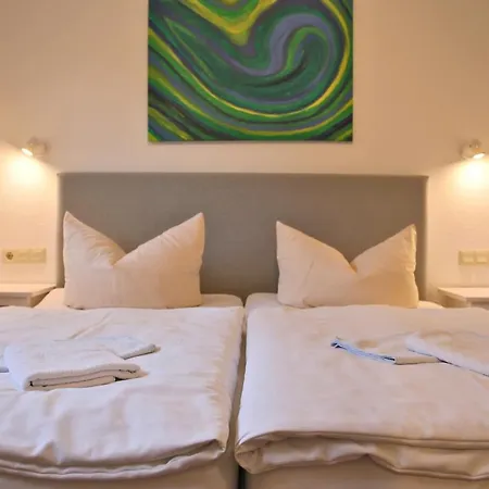Hotel Am Wasser-3