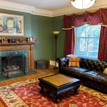 Inn At 835 Boutique Hotel-3