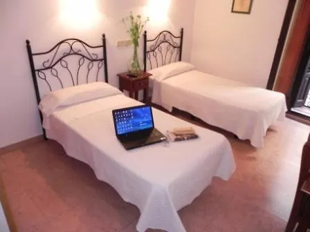 Hostal Ivor-2