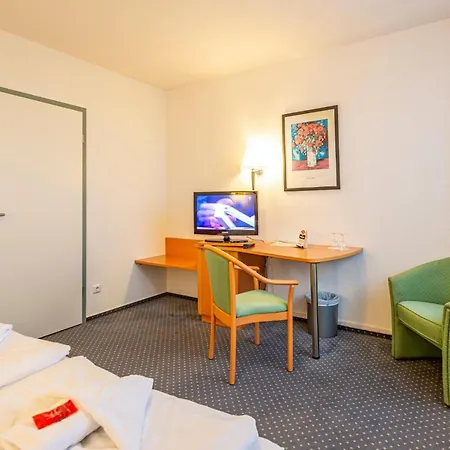 Hotel Rostock West im Kritzmow Park-2