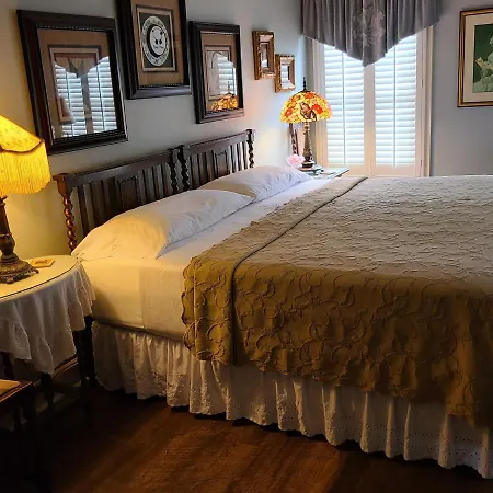 Red Bluff Cottage-2
