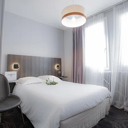 Hôtel Central-2