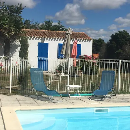 Studio avec piscine-3