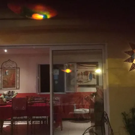 Aux Amandiers-2
