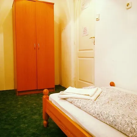 Carmen Pension-2