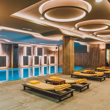 Emerald Hotel-2