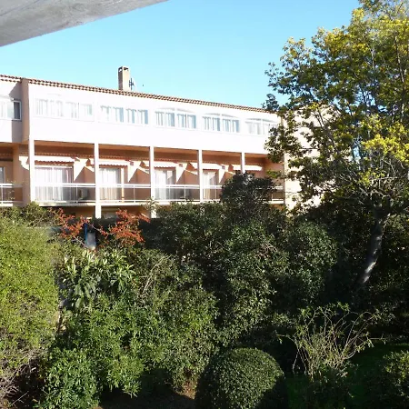 Hôtel les Eucalyptus-3