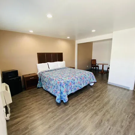 Cozy Motel-2