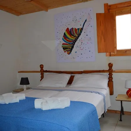 Country Room-2