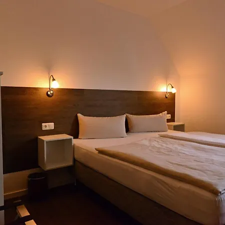 Hotel Weinert-3