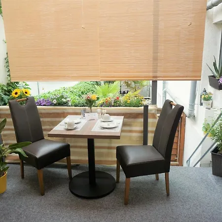 Hotel Jan Van Werth-3