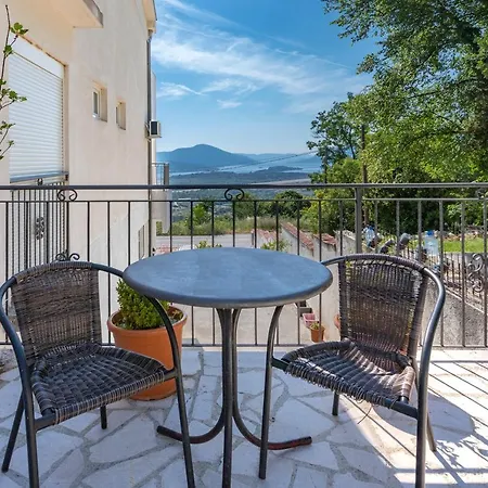 Guest House Vila Vedesa-2
