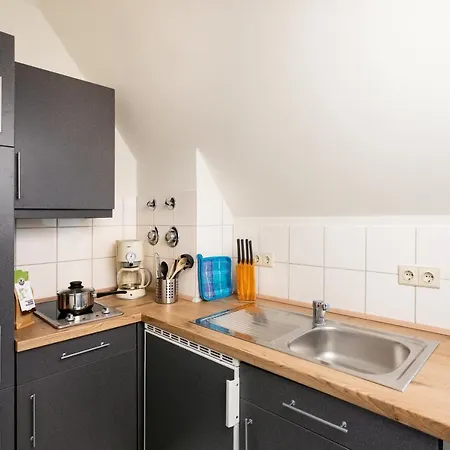 Maakt Apartments-2