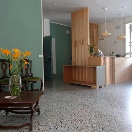 Guest House Villa Angaran San Giuseppe-2