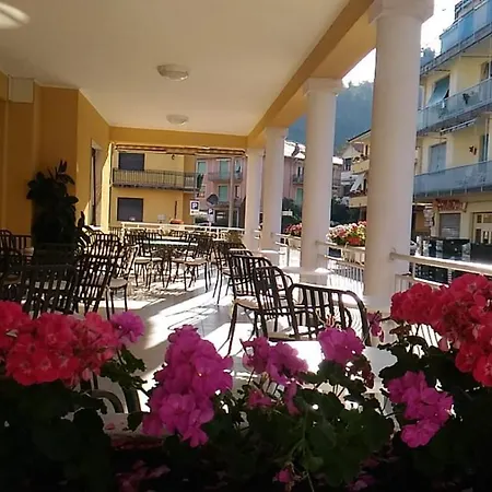 Hotel Dora-3