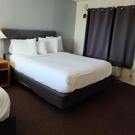 Hampton Harbor Motel-2