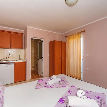 Guest House Edita-2