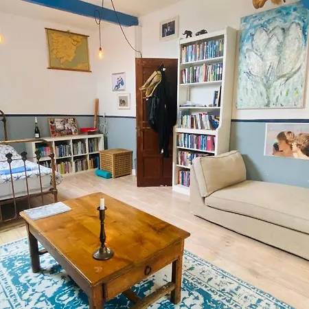 Hidden Pearl Family Home-2