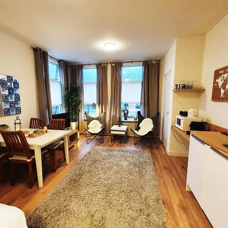 Studio in rietgedekte boerderij, geheel privé, hond vriendelijk-3