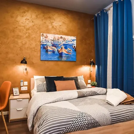 Cosy Albert'S Seaside Suites-3