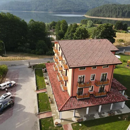 Arvo Residence Sila Lorica-3