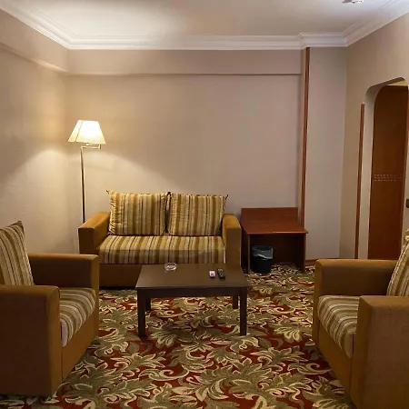 Hotel Monopol-2