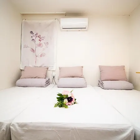 Yab-Guesthouse, Femaleonly, Foreignonly-2