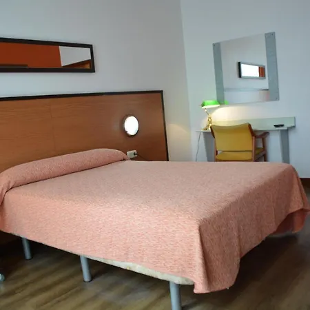 Loop Inn Hotel Santiago De Compostela-3