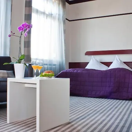 Hotel Neuer Karlshof-2