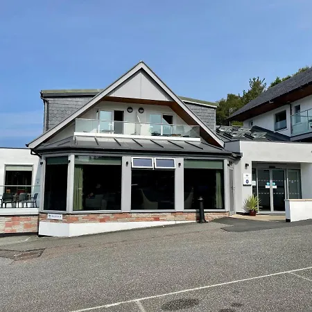 Clan Macduff Hotel-2