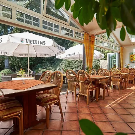 Flairhotel Hubertus-3