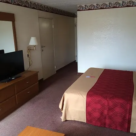 Econo Lodge Kerrville-2