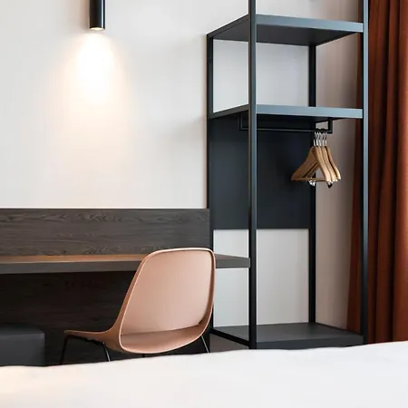 B&B HOTEL Antwerpen Centrum-2
