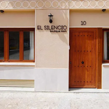 El silencio boutique room-2