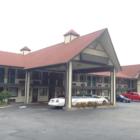 Amerivu Inn & Suites - Helen - Downtown-3