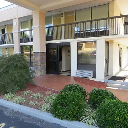 Days Inn Newport-3