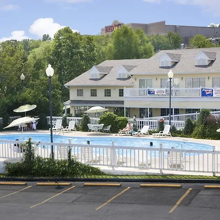 Honeysuckle Inn & Conference Center-2