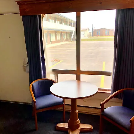 Corn Palace Inn-3