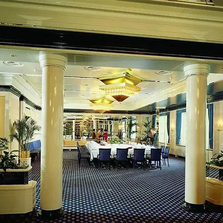 Maritim Hotel Halle-3