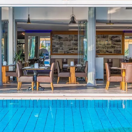 Marina Hotel Kusadasi-3